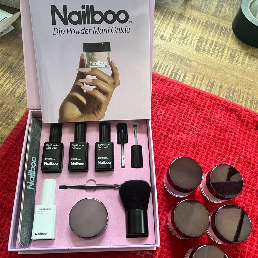 Nailboo Dip Powder Nail Kit - Black and Brown Shades